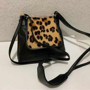 Vintage Ohhi Ashley leopard calf hair flap  leather crossbody bag. Beautiful